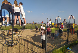  (photo)